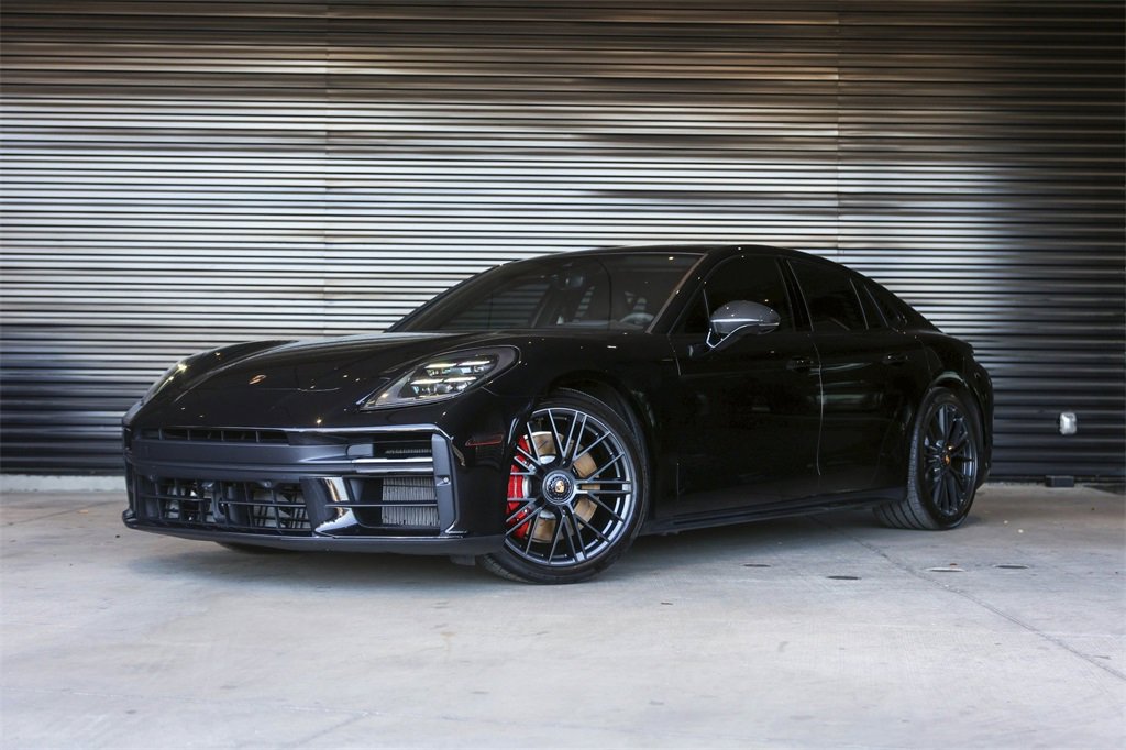 Certified 2025 Porsche Panamera GTS image 1