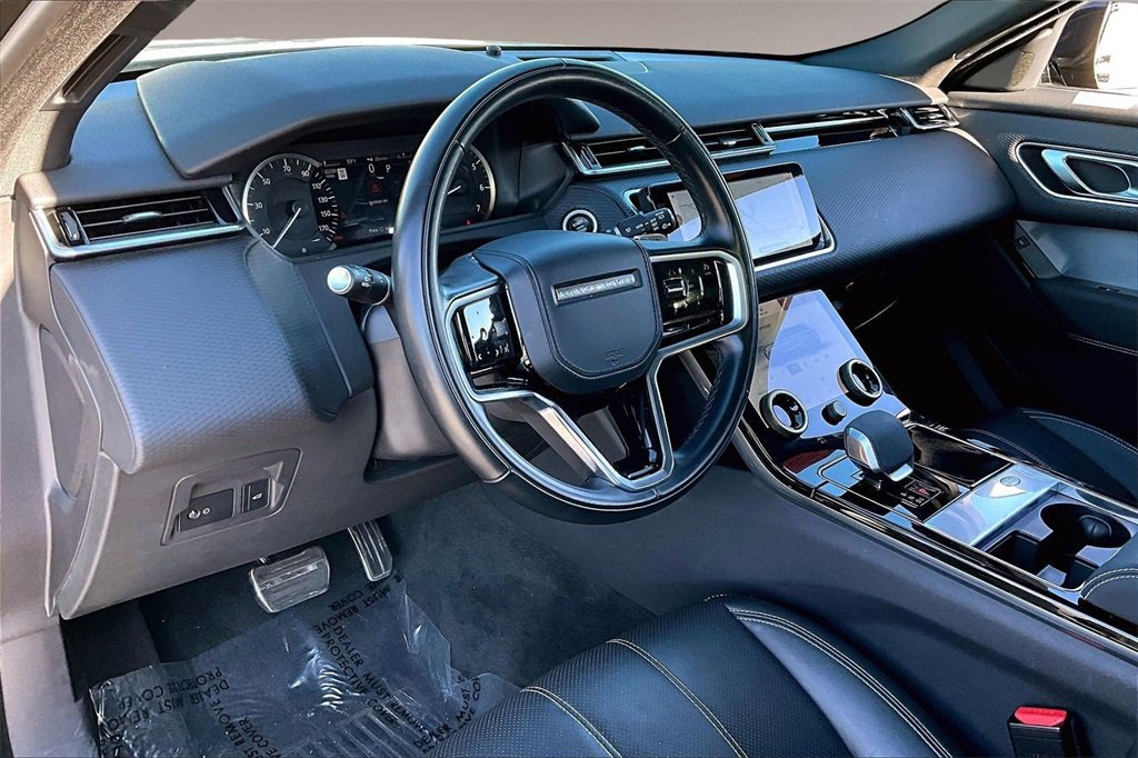 Used 2023 Land Rover Range Rover Velar R-Dynamic S image 15