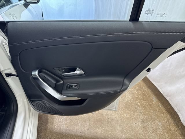 Used 2025 Mercedes-Benz CLA 250 image 25