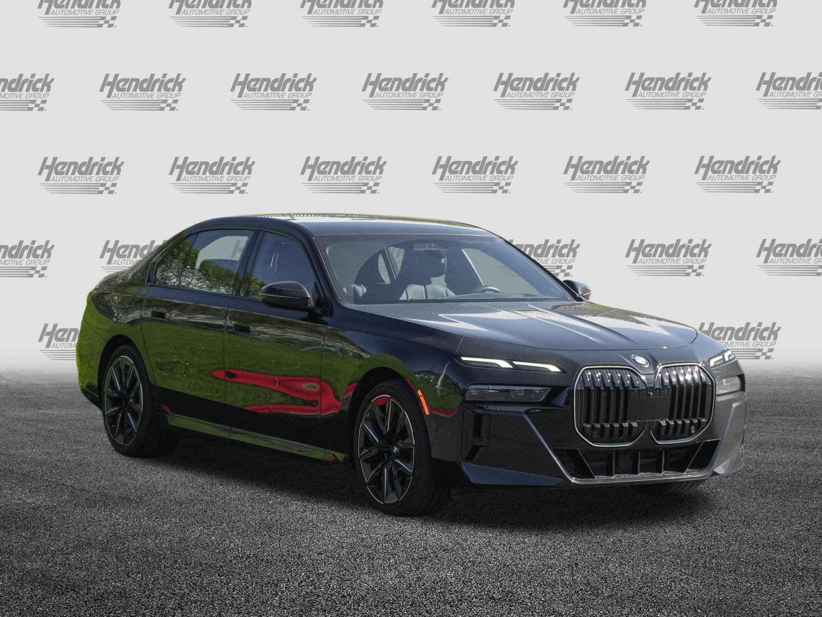 Certified 2024 BMW 740i RWD image 2