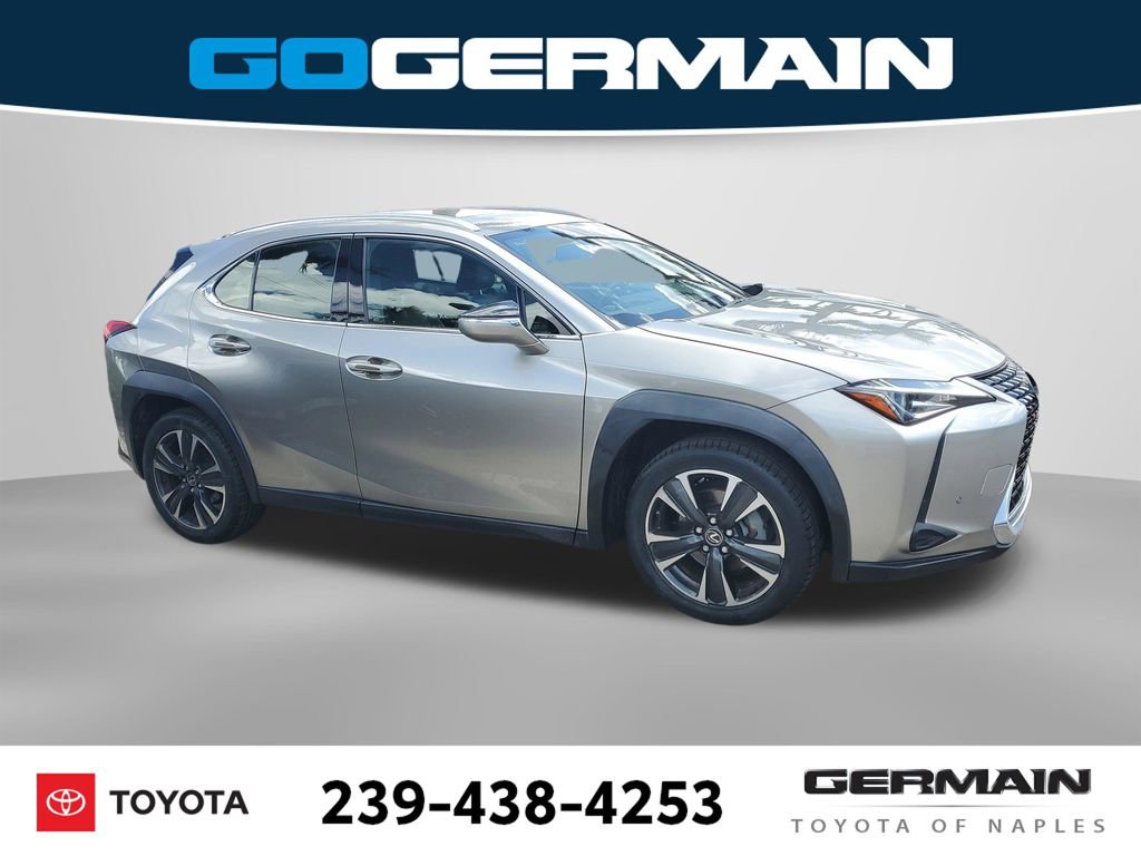 Used 2022 Lexus UX 200 200 Base w/ Accessory Package (Z2) image 7