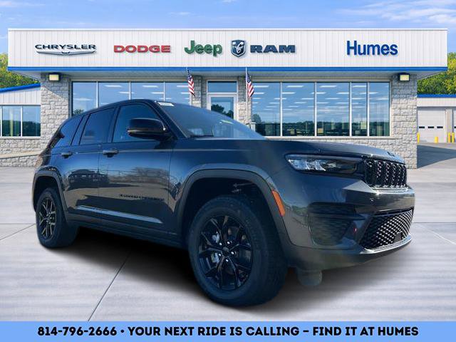 New 2025 Jeep Grand Cherokee 4WD image 1