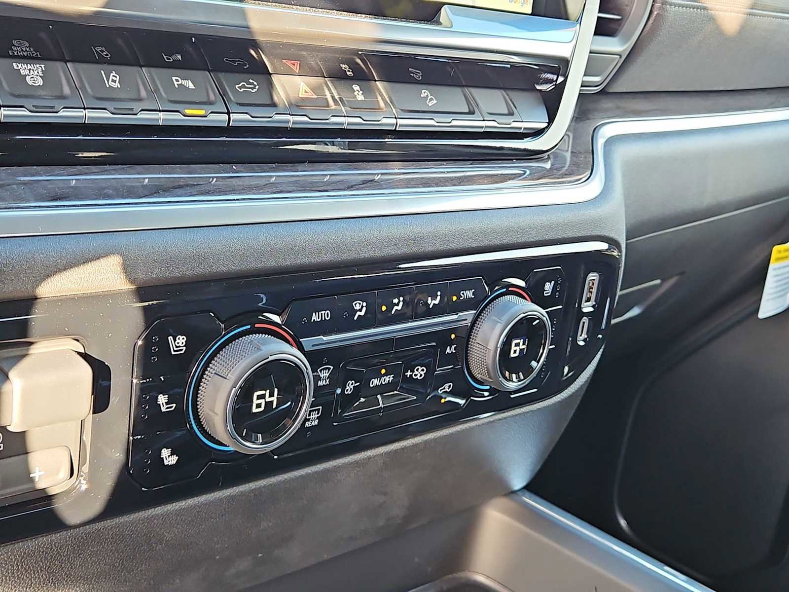 New 2025 Chevrolet Silverado 2500 LTZ w/ Z71 Chrome Sport Edition image 24
