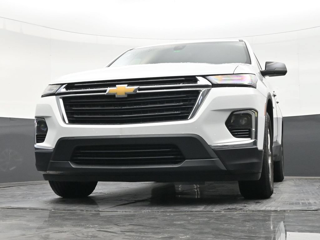 Used 2023 Chevrolet Traverse LS FWD image 26