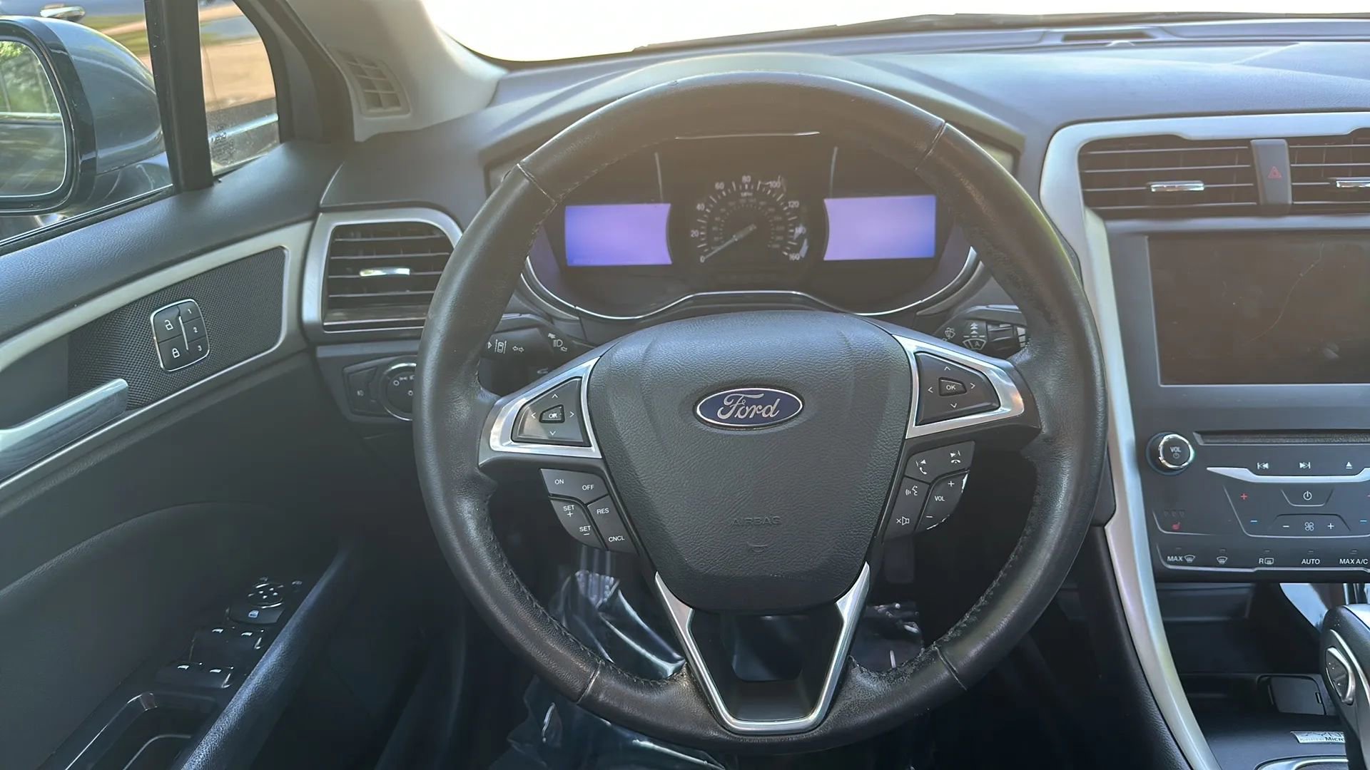 Used 2013 Ford Fusion SE FWD image 28