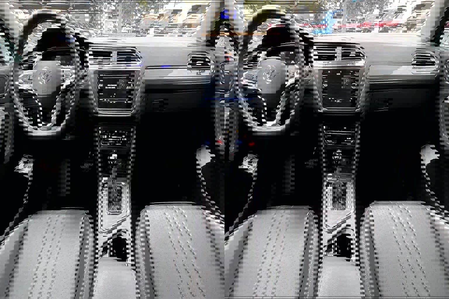 Certified 2022 Volkswagen Tiguan SE image 15