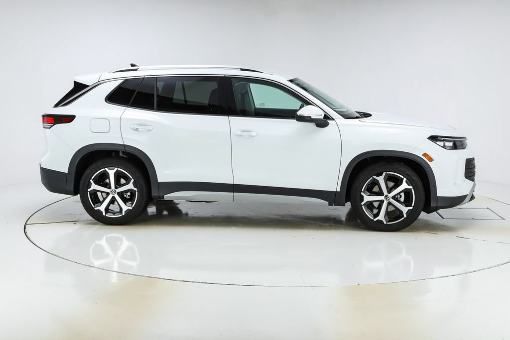 New 2026 Volkswagen Tiguan SE image 10