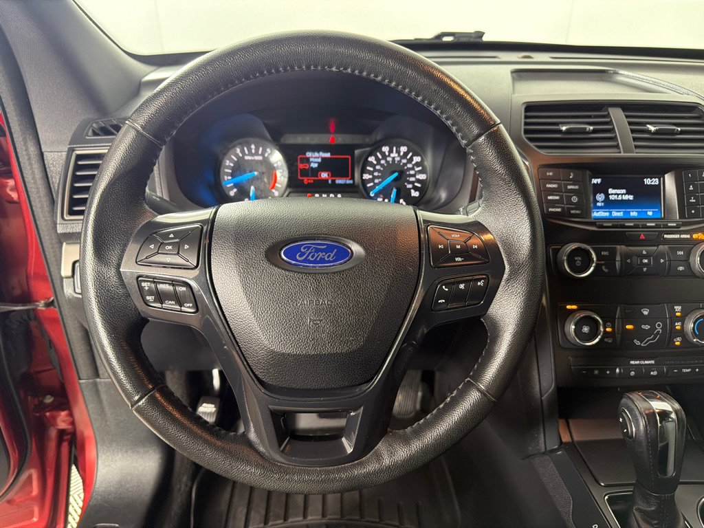 Used 2018 Ford Explorer XLT FWD image 13