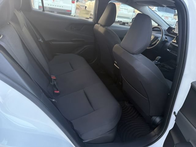 Certified 2025 Toyota Prius LE FWD image 28