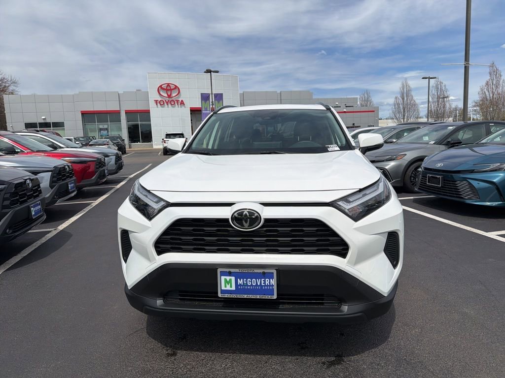 Used 2025 Toyota RAV4 XLE w/ Convenience Package AWD/4WD image 2