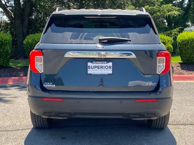 Used 2023 Ford Explorer XLT AWD/4WD image 5