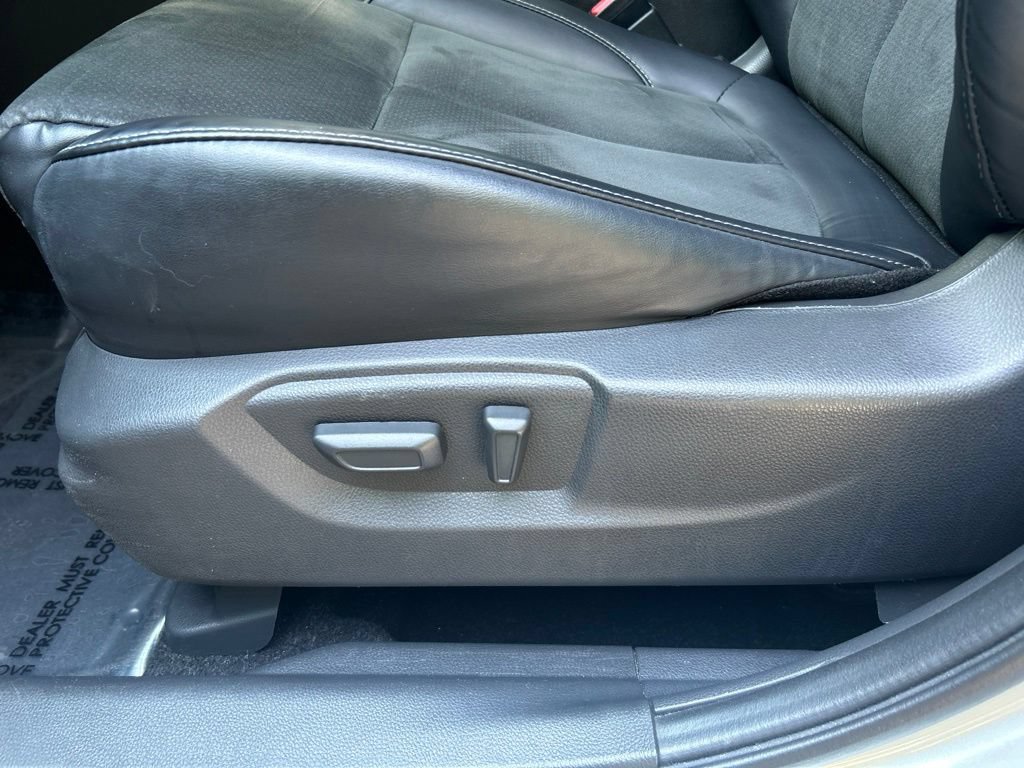 Used 2024 Mitsubishi Eclipse Cross AWD image 15