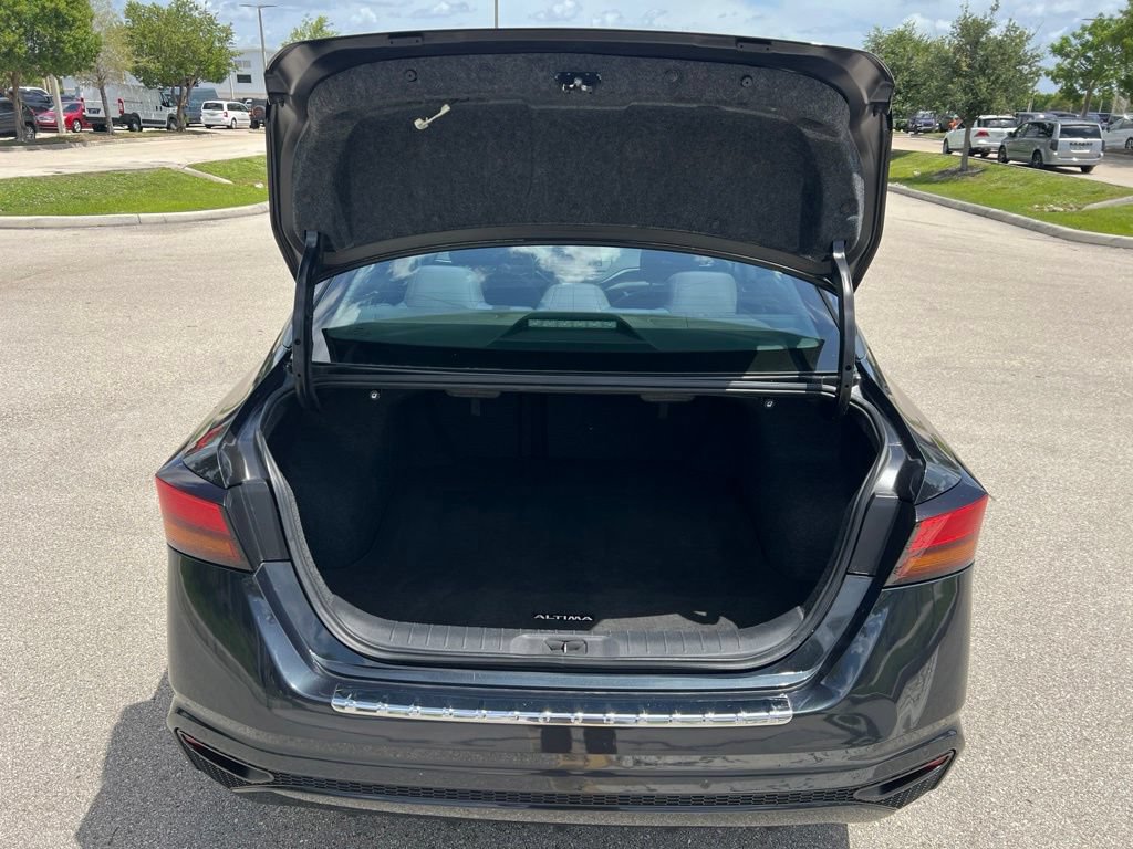 Used 2022 Nissan Altima 2.5 SV FWD image 10