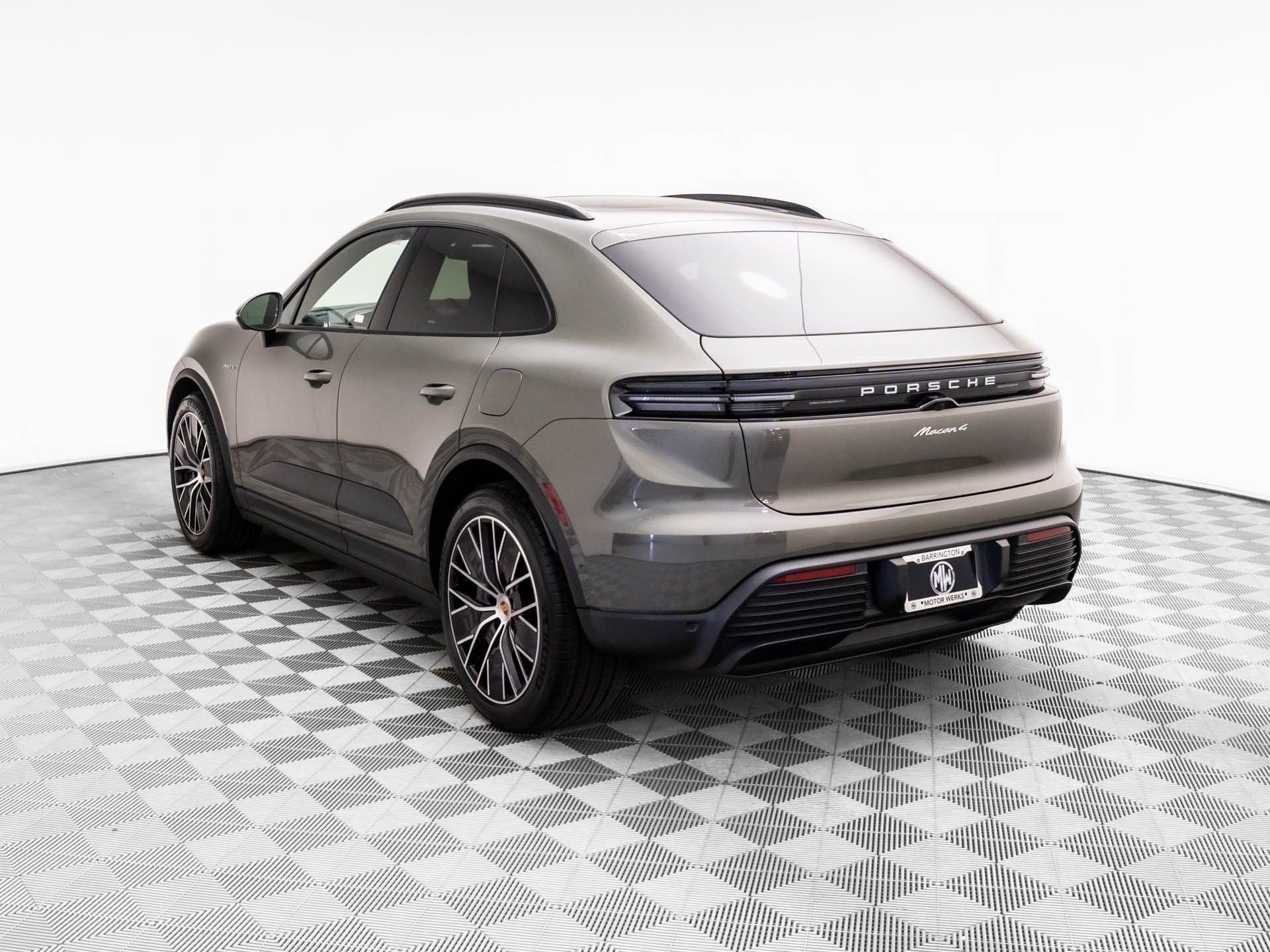 New 2025 Porsche Macan 4 Electric AWD/4WD image 3