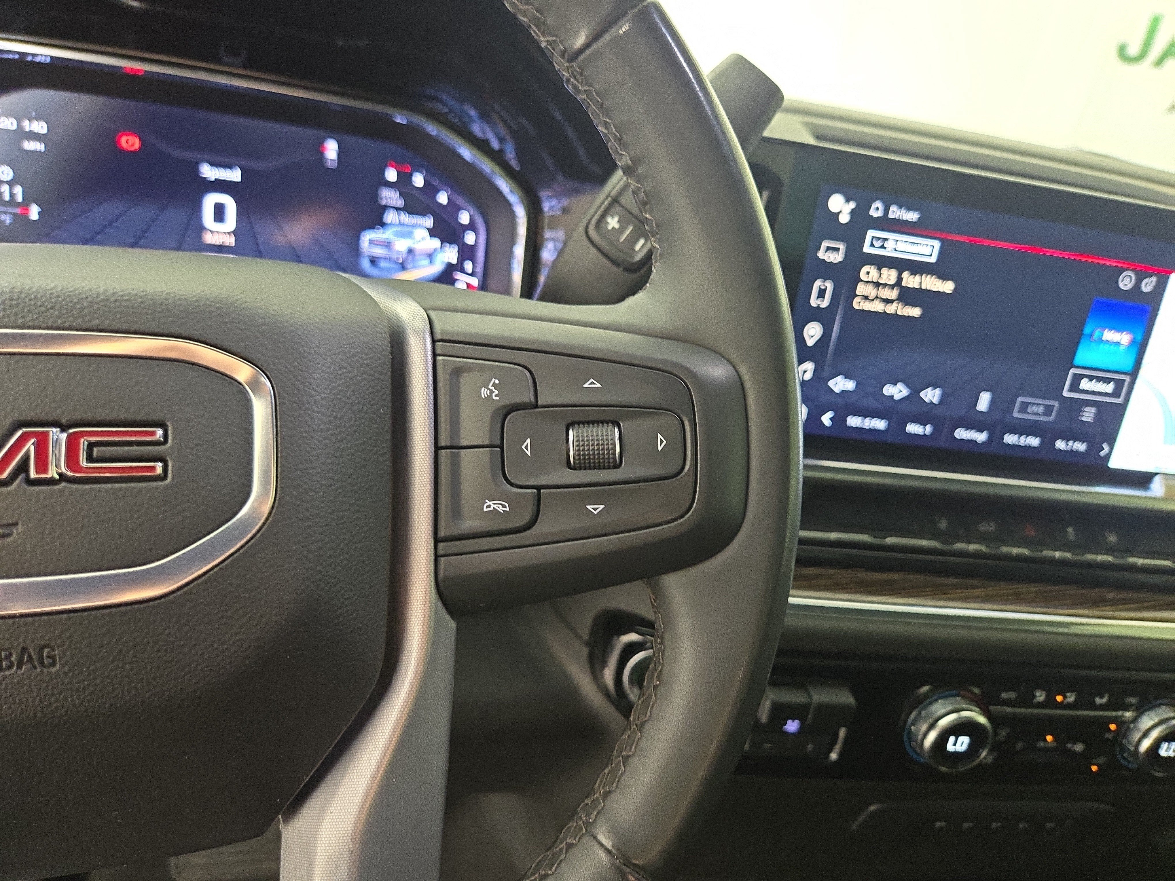 Certified 2025 GMC Sierra 2500 SLE w/ SLE Convenience Package AWD/4WD image 15