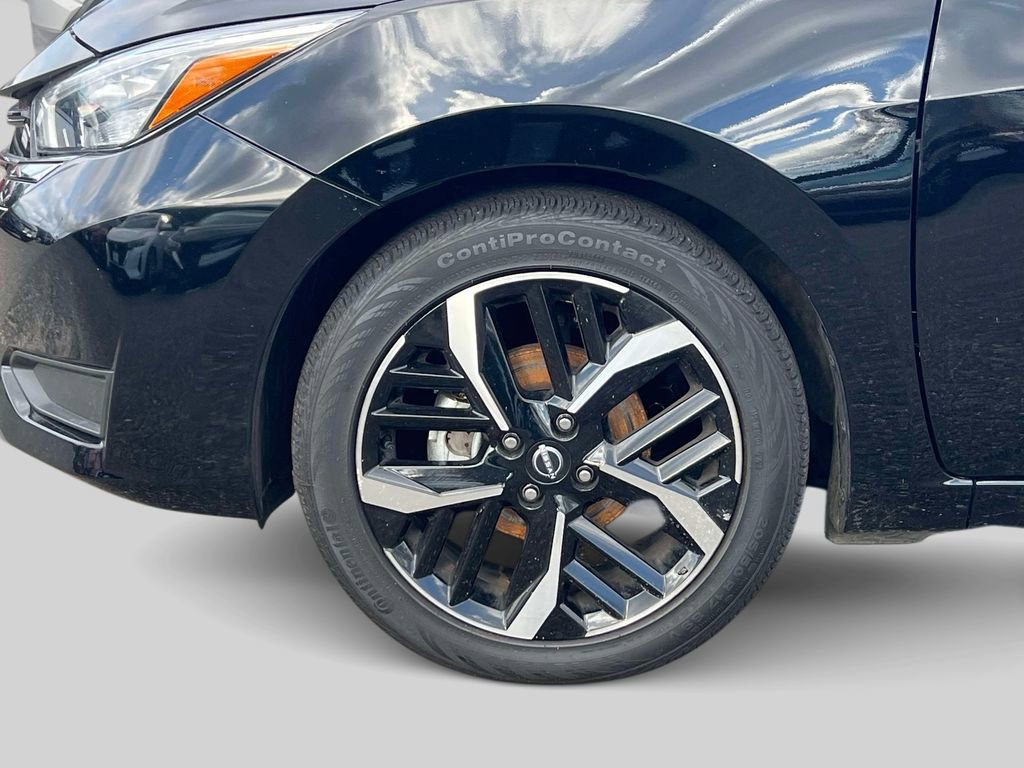 Certified 2025 Nissan Versa SR image 11