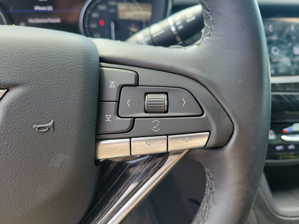 Used 2025 Cadillac XT6 Premium Luxury w/ Technology Package AWD/4WD image 23