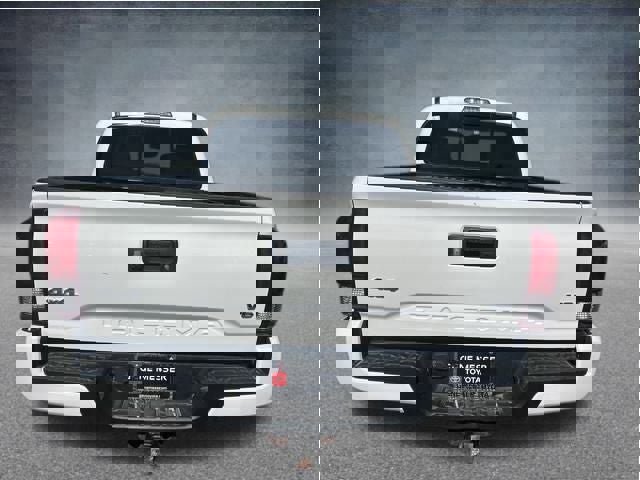 Used 2022 Toyota Tacoma SR5 image 9