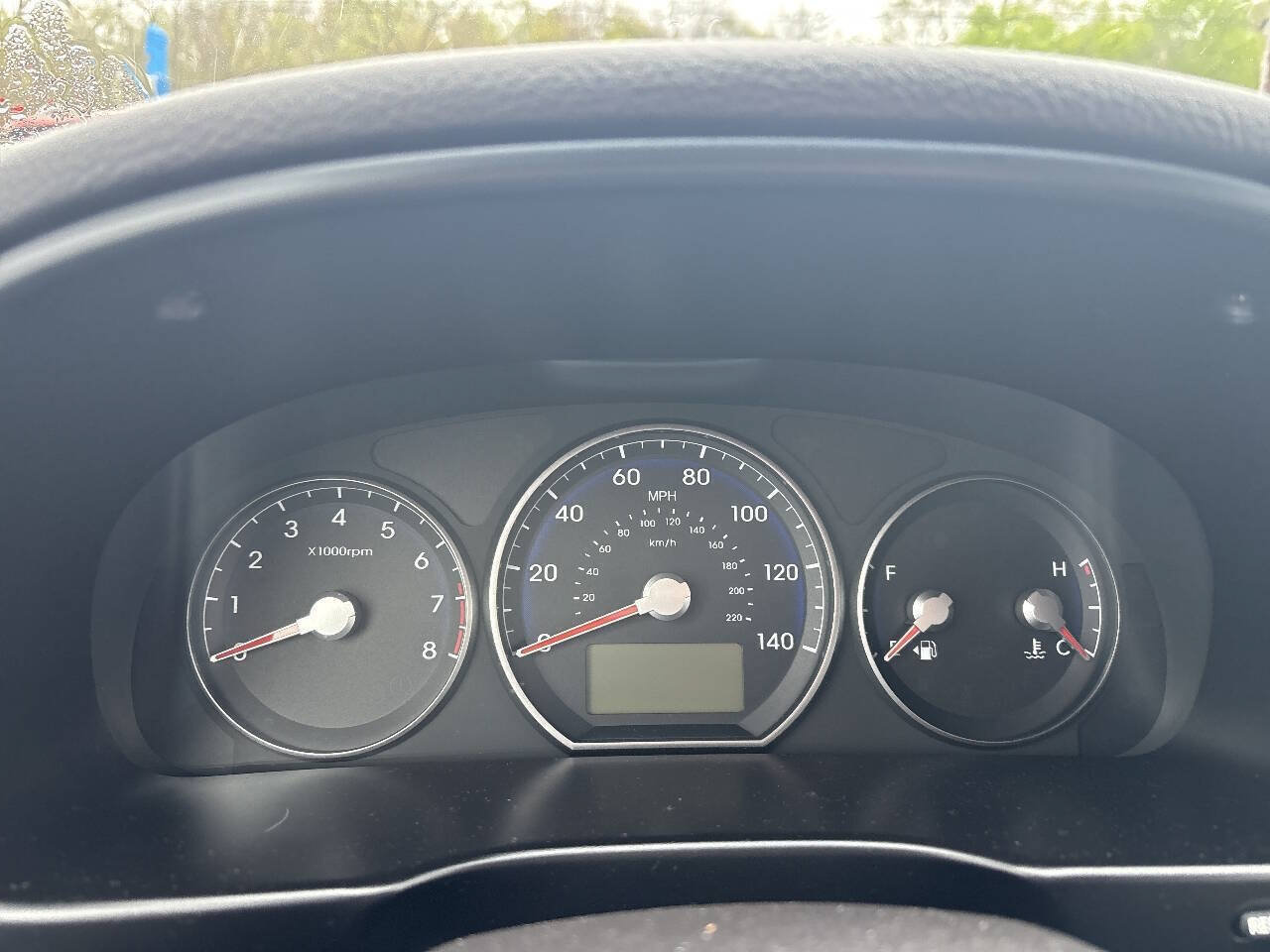 Used 2011 Hyundai Santa Fe SE FWD image 28