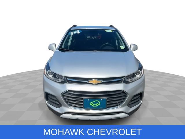 Certified 2020 Chevrolet Trax LT w/ LT Convenience Package image 3