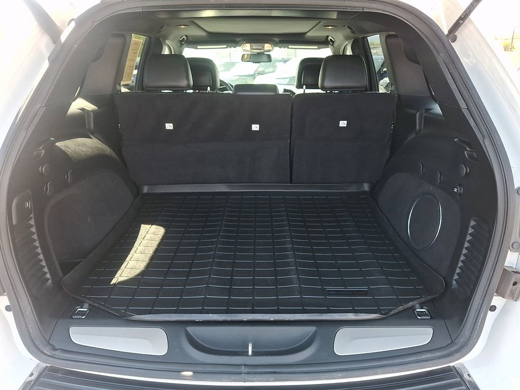 Used 2016 Jeep Grand Cherokee Overland AWD/4WD image 29