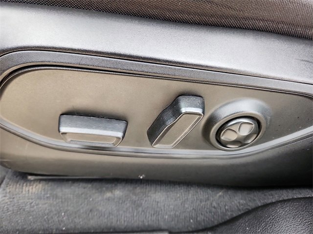 Used 2024 Jeep Grand Cherokee Laredo w/ Trailer Tow Package image 12