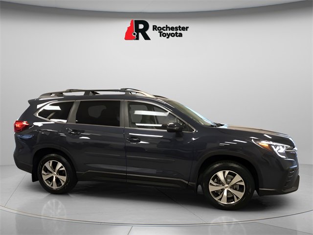 Used 2023 Subaru Ascent Premium w/ Convenience Package image 2