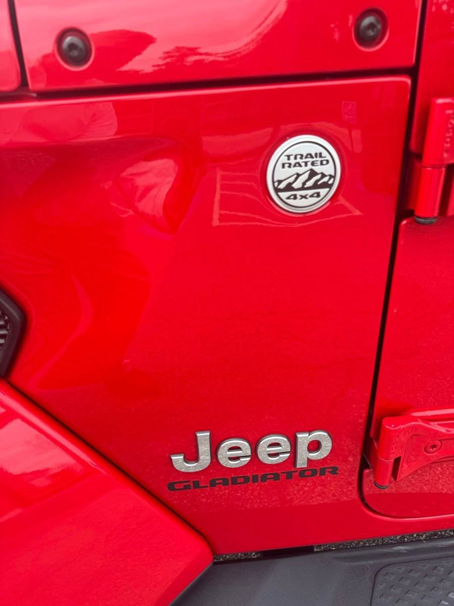 Used 2022 Jeep Gladiator Overland w/ Popular Equipment Package AWD/4WD image 11