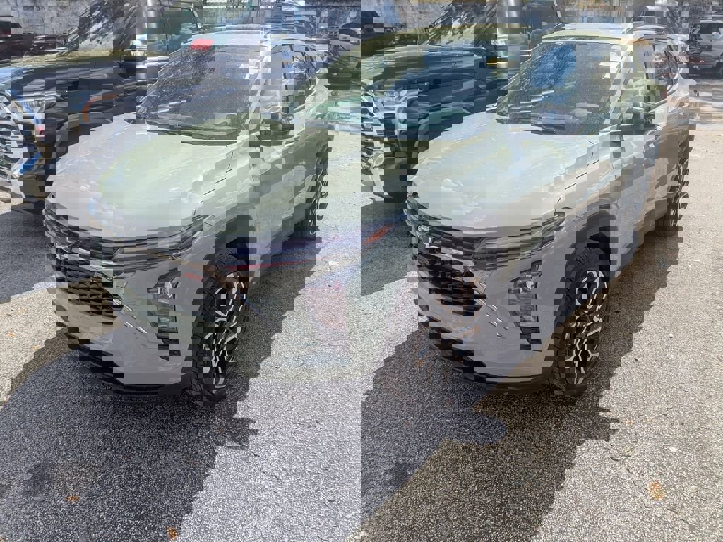 Certified 2024 Chevrolet Trax RS w/ Sunroof Package image 3