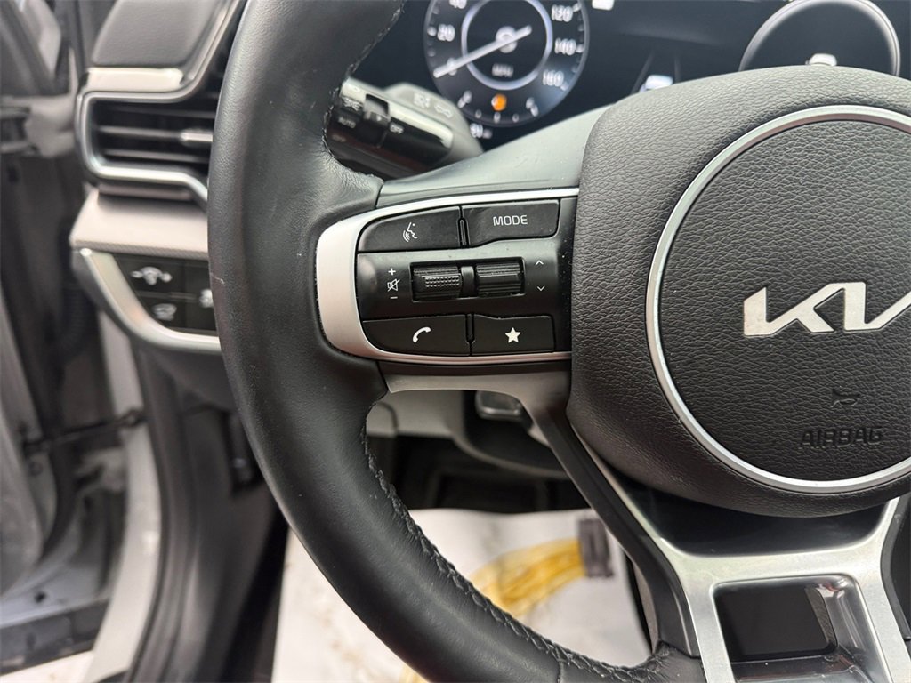 Used 2025 Kia Sportage SX image 34
