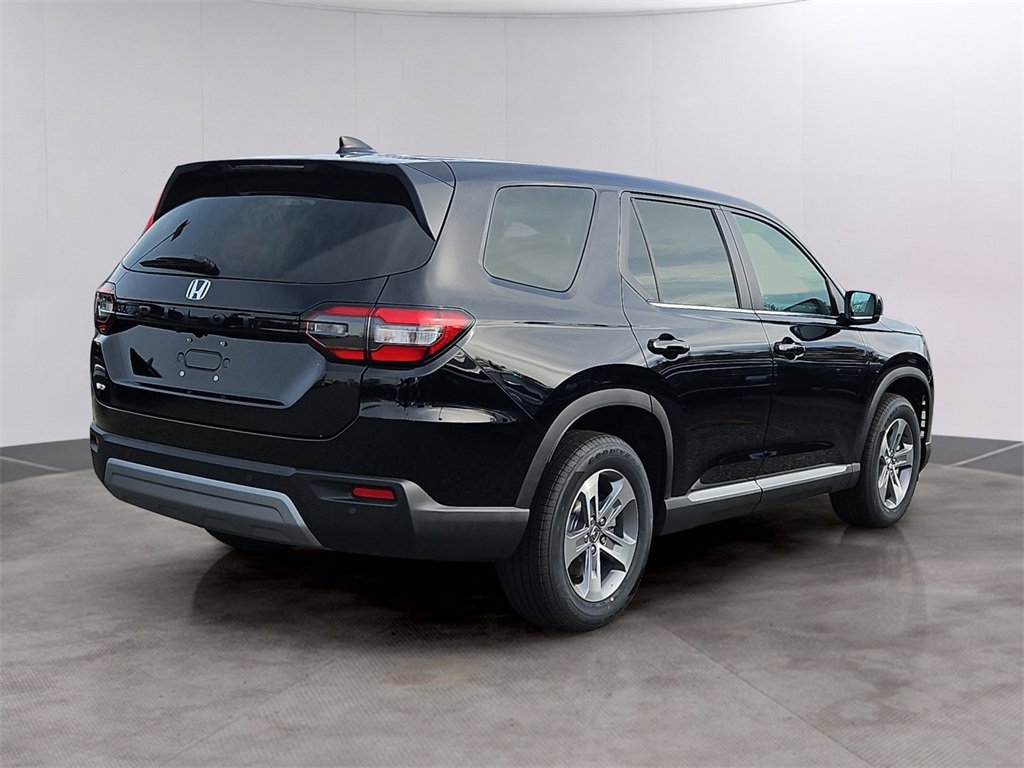 New 2025 Honda Pilot EX-L image 3
