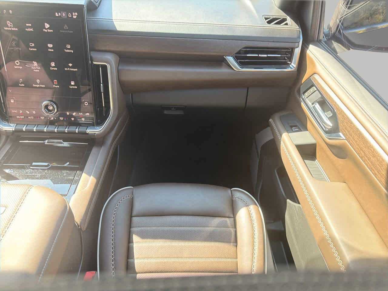 Used 2025 GMC Yukon XL Denali Ultimate image 14