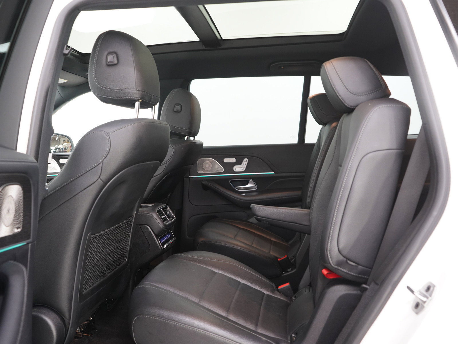 Used 2022 Mercedes-Benz GLS 450 4MATIC image 16