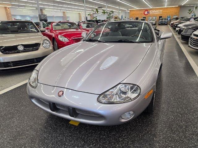 Used 2001 Jaguar XKR Convertible RWD image 7