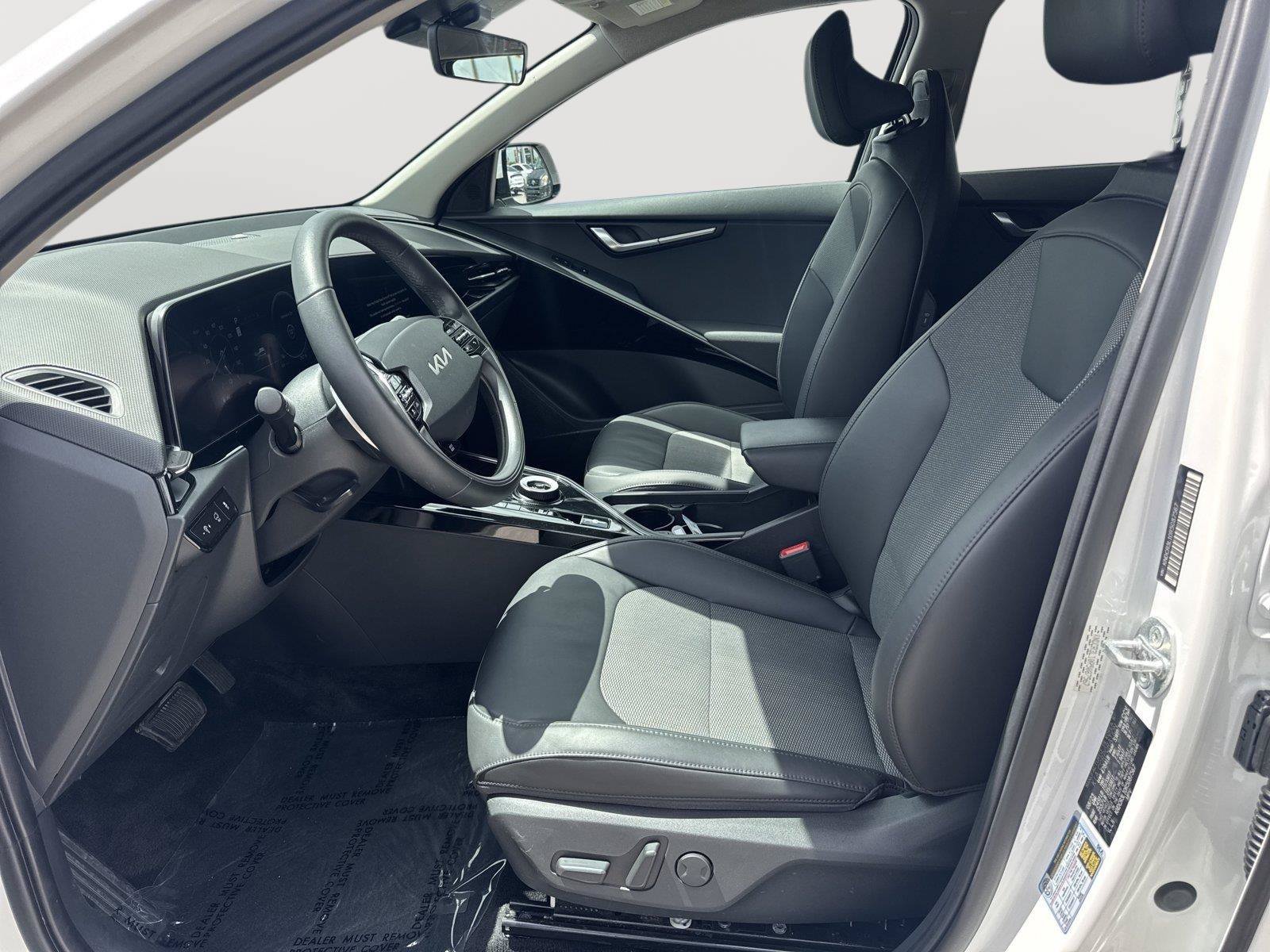 Used 2024 Kia Niro Wind FWD image 7
