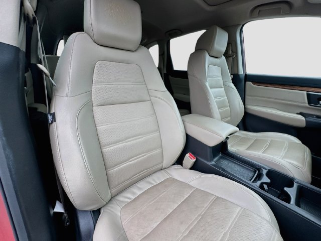 Used 2018 Honda CR-V Touring image 29