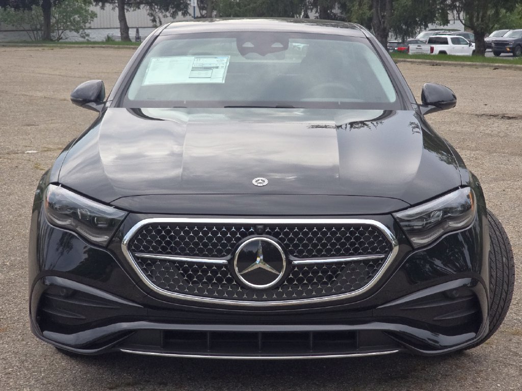 New 2027 Mercedes-Benz E 350 4MATIC Sedan image 12