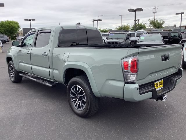 Used 2022 Toyota Tacoma TRD Sport w/ TRD Premium Sport Package AWD/4WD image 20