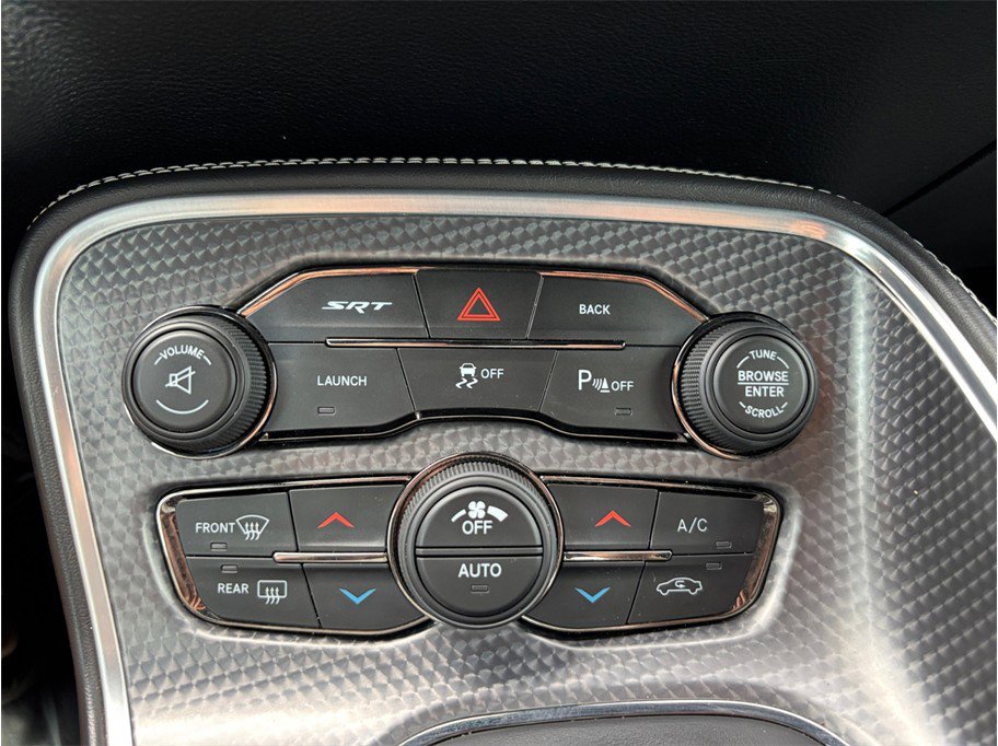 Used 2016 Dodge Challenger SRT Hellcat RWD image 32