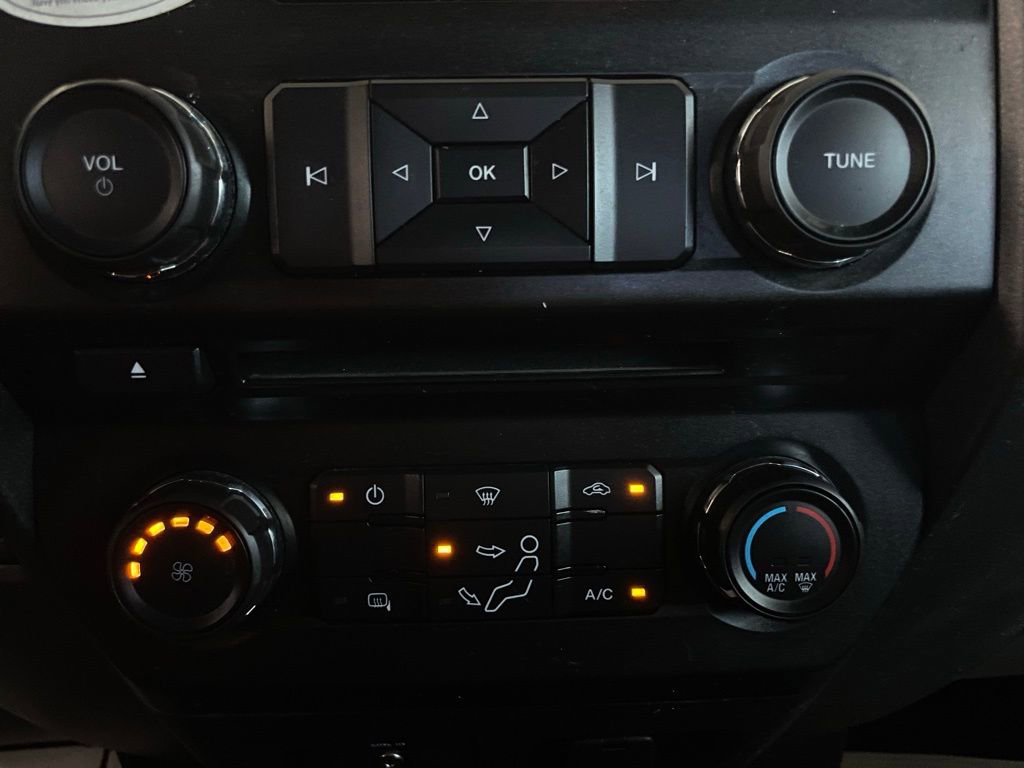 Used 2018 Ford F250 XL w/ Power Equipment Group AWD/4WD image 37