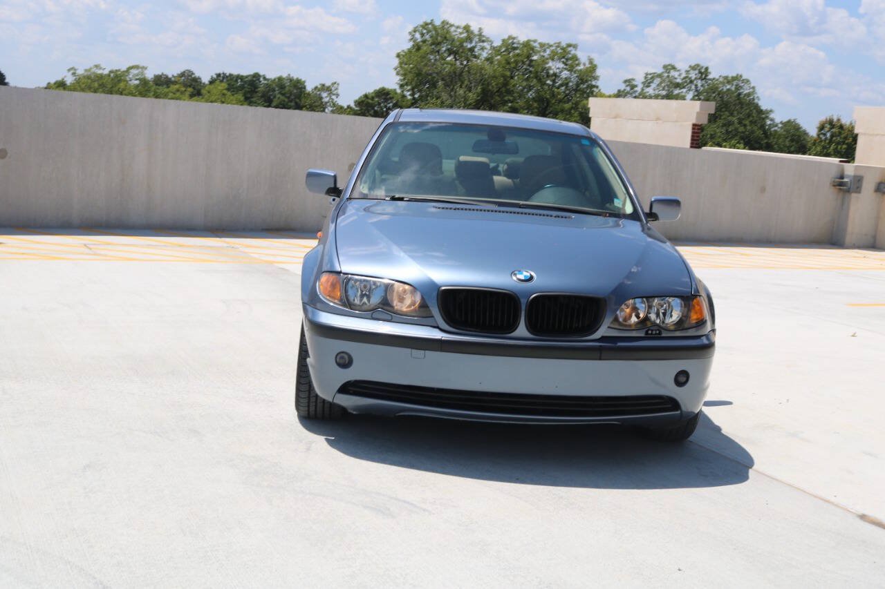 Used 2004 BMW 325xi Sedan AWD/4WD image 13