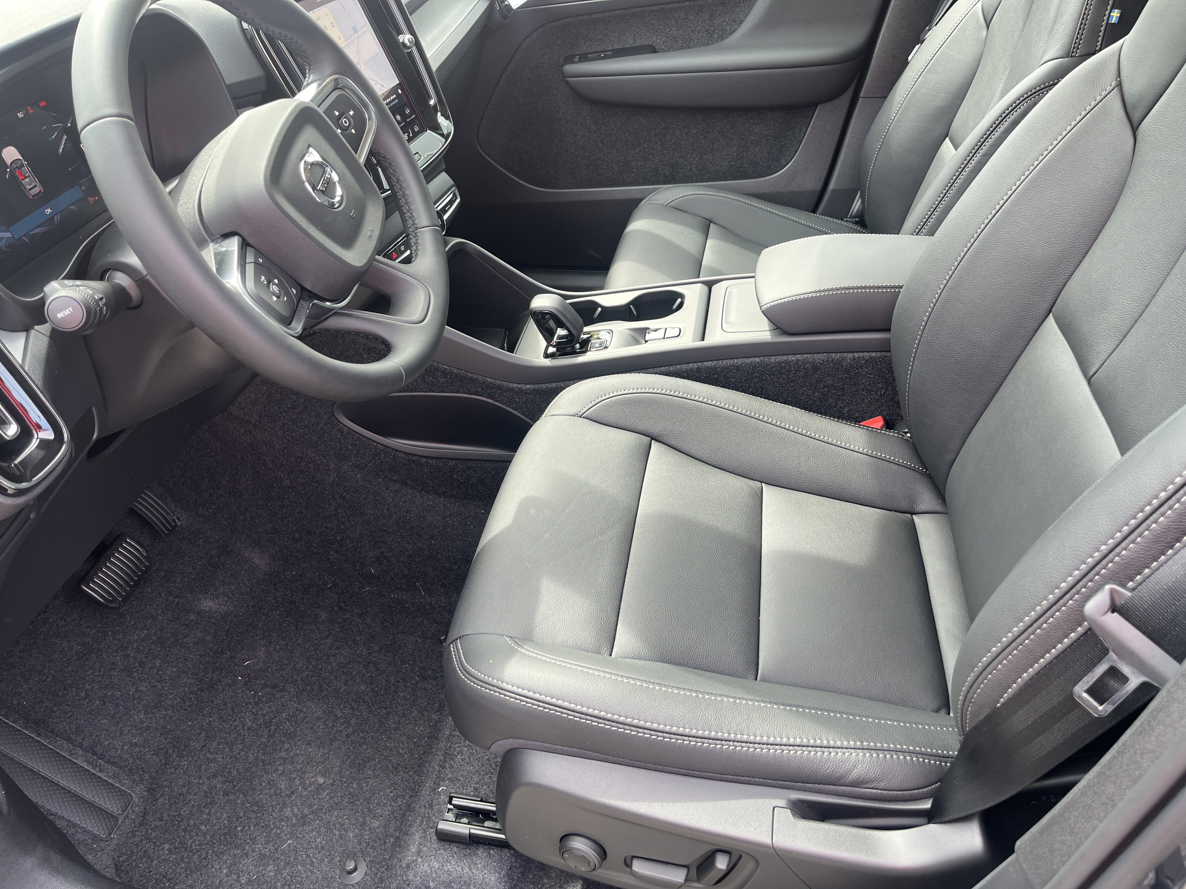 New 2026 Volvo XC40 B5 Core image 20