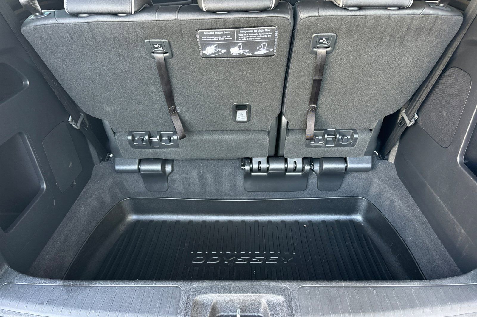 Used 2025 Honda Odyssey Touring image 17