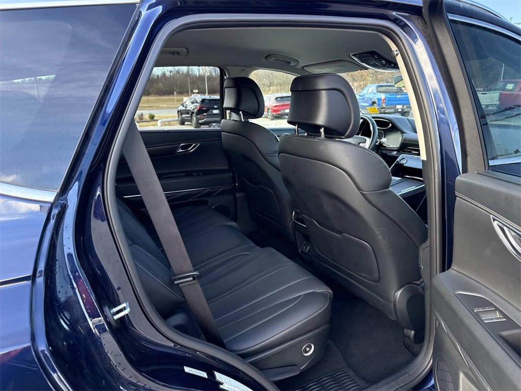 Used 2024 Genesis GV80 2.5T image 29