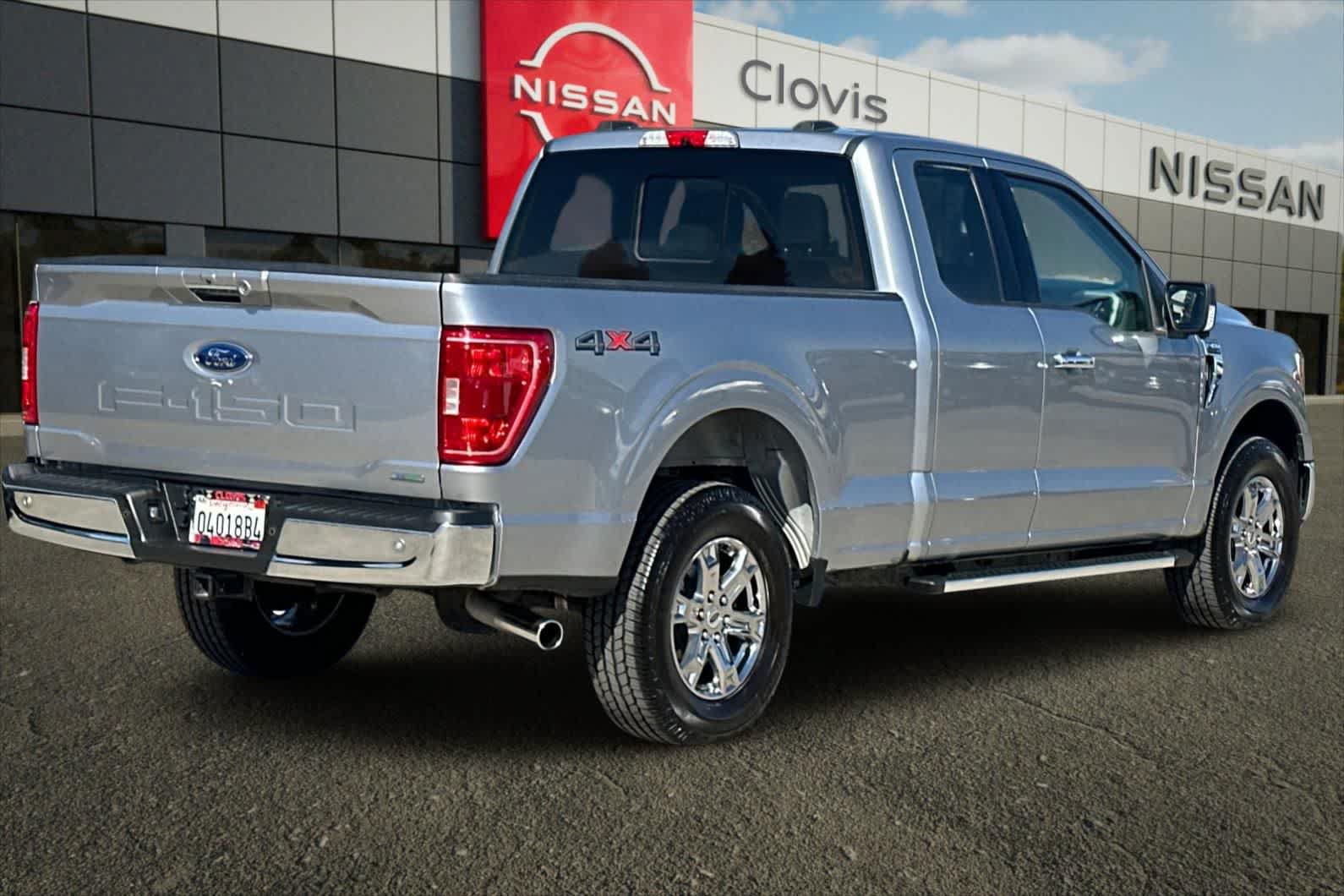 Used 2022 Ford F150 XLT w/ Equipment Group 302A High AWD/4WD image 3