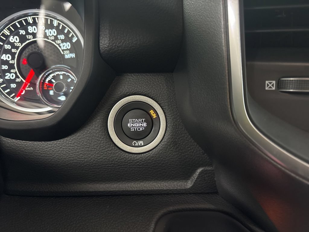 Used 2025 RAM 1500 Big Horn AWD/4WD image 24