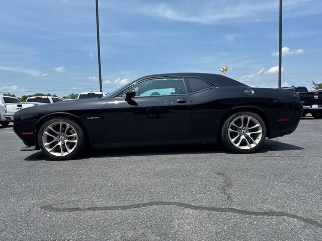 Used 2020 Dodge Challenger R/T RWD image 12