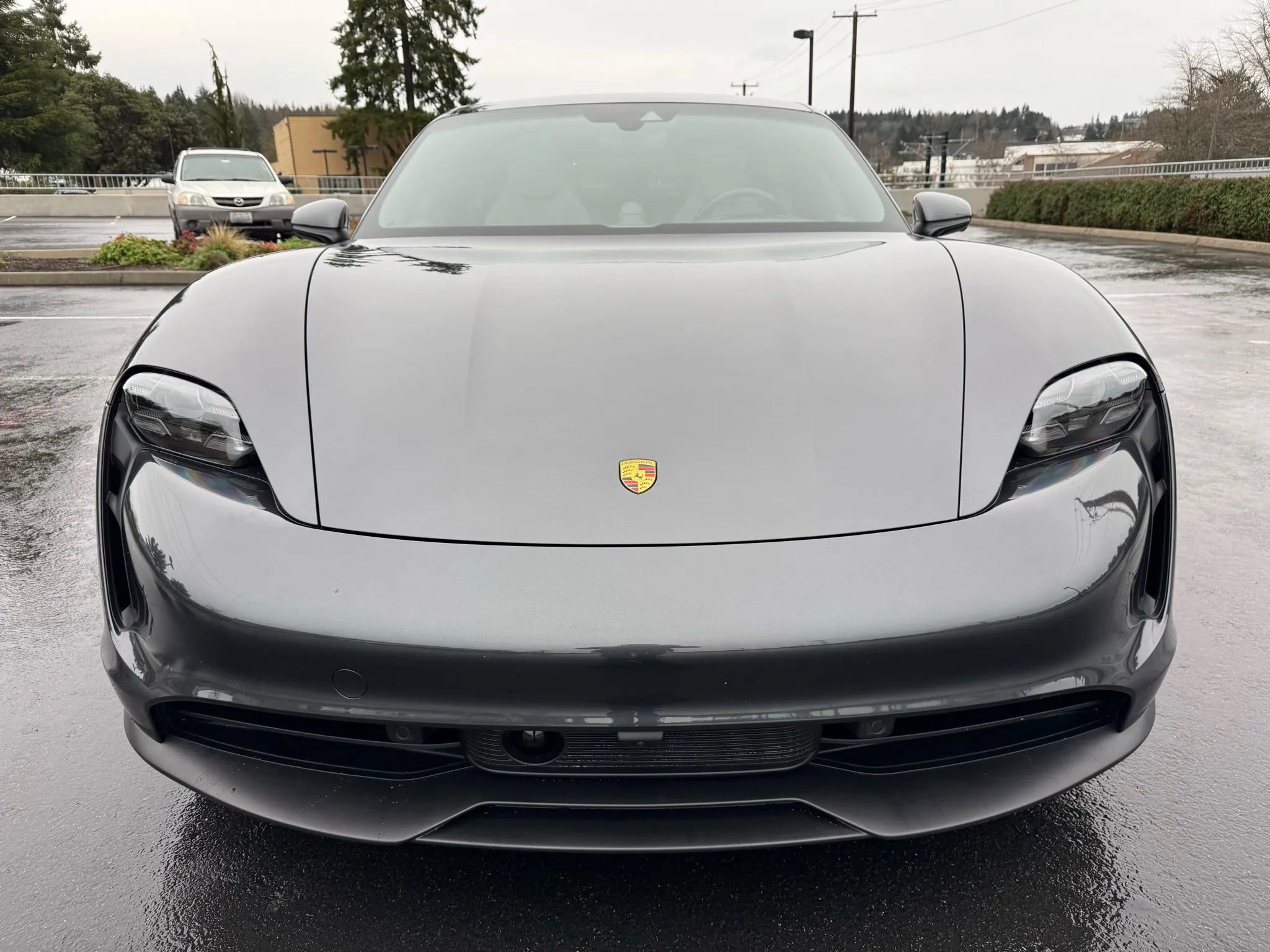 Used 2020 Porsche Taycan 4S image 3