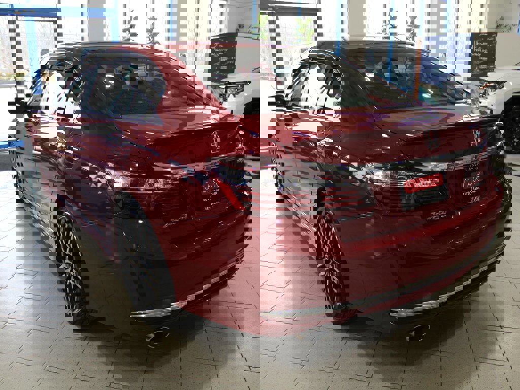 Used 2017 Honda Accord Sport image 7