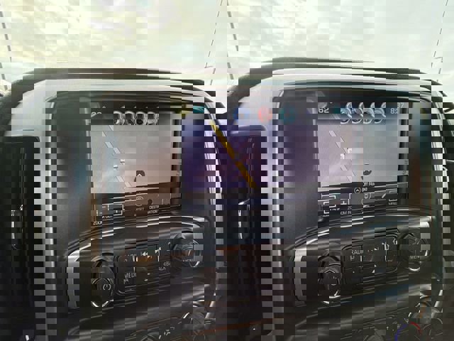 Used 2018 GMC Sierra 1500 SLE w/ SLE Value Package image 16